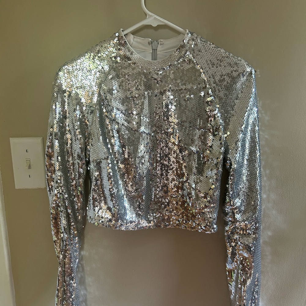 House, London, silver, sequin crop